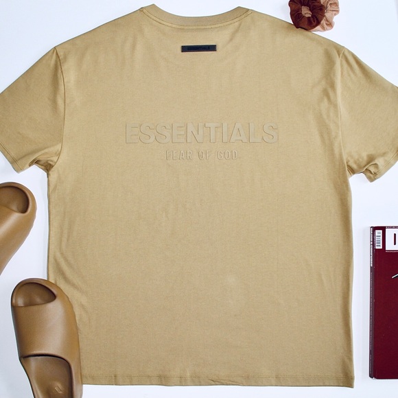 FEAR OF GOD ESSENTIALS ‘Amber’ Short Sleeve T - Picture 3 of 4